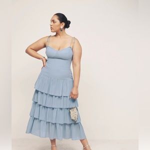 Kesia dress Size 6 never worn